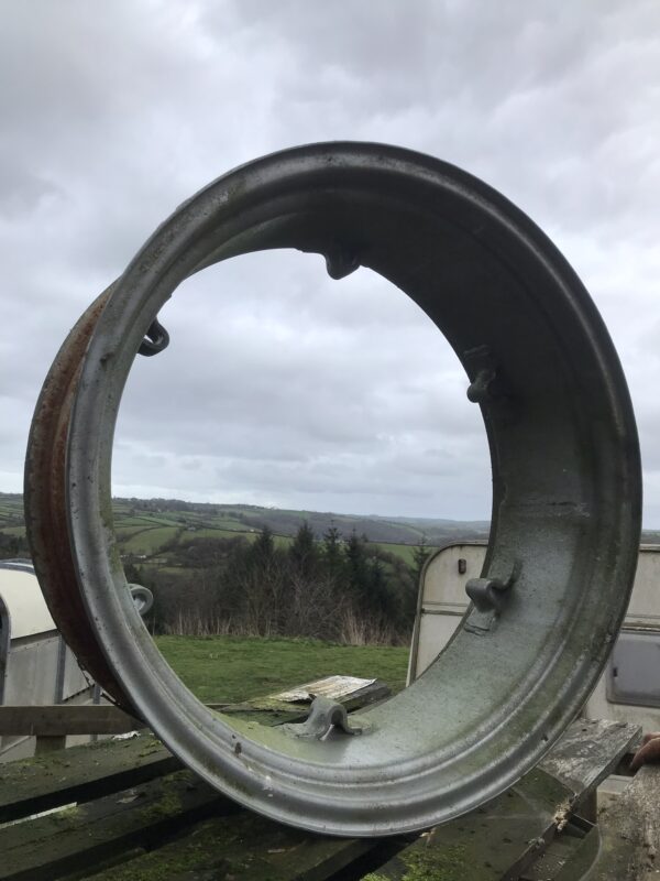 CNH CASE/New Holland Front/Rear wheel rims - J R Hedges Ltd